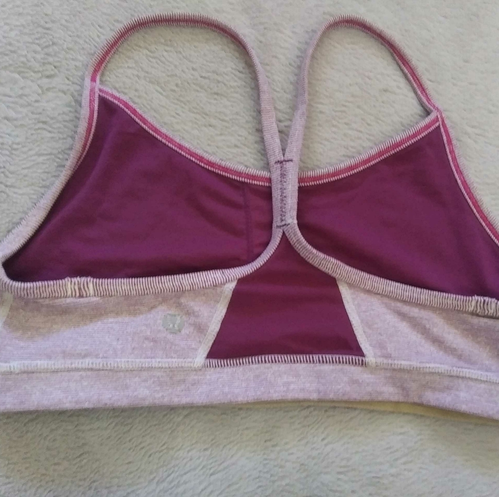 Lululemon flow y sportsbra